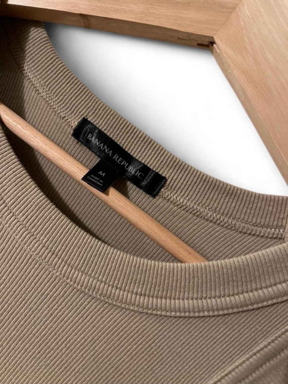 Banana Republic Olive Ribbed Tank Top - Picture 2 of 3